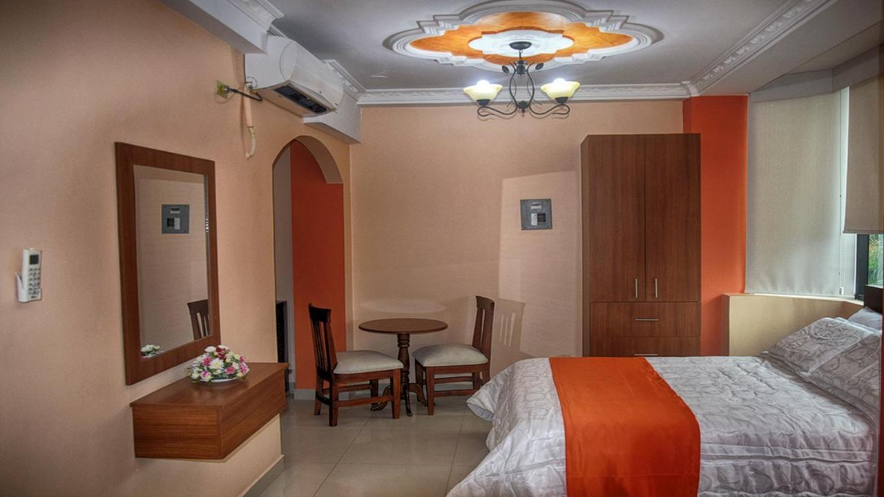 Olan´s Hotel Group Esmeraldas Buitenkant foto