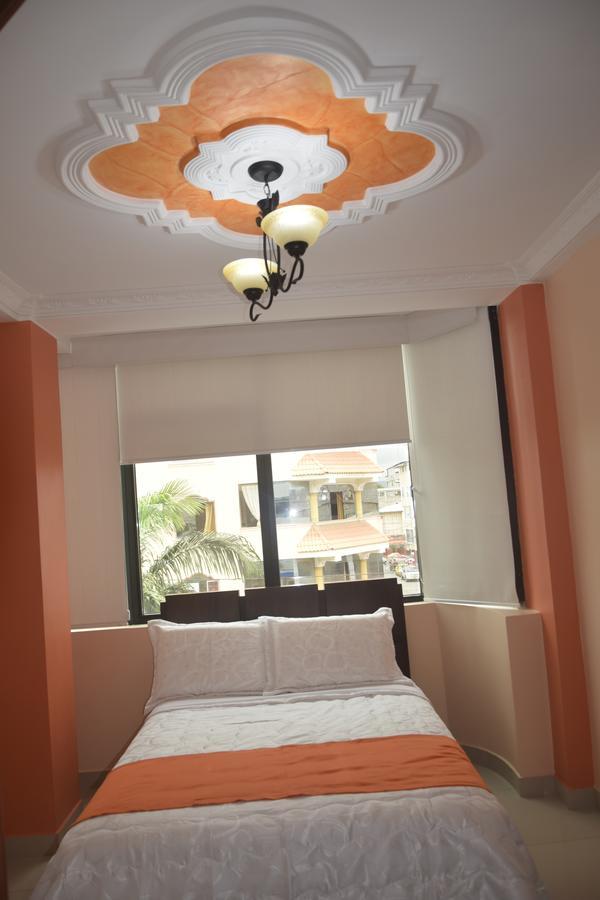 Olan´s Hotel Group Esmeraldas Buitenkant foto