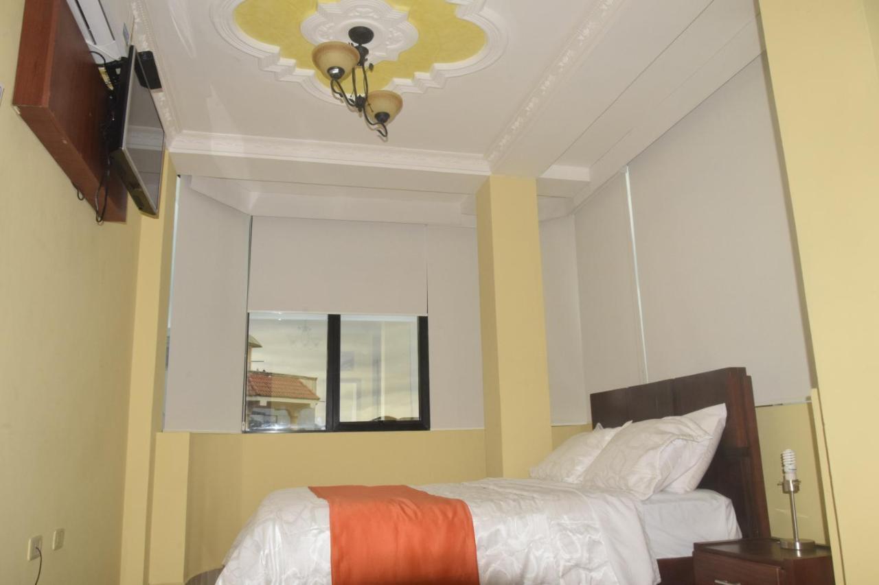 Olan´s Hotel Group Esmeraldas Buitenkant foto