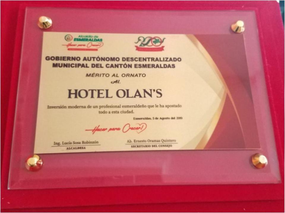 Olan´s Hotel Group Esmeraldas Buitenkant foto
